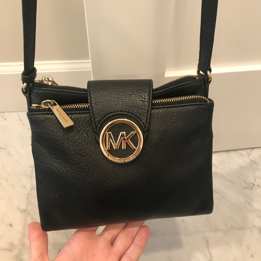 MK SIDE PURSE!!! with double zippers!!!